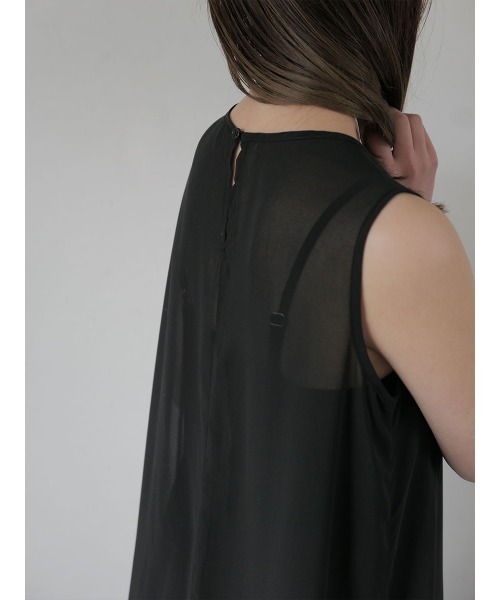 Reurie'（レウリィ）の「オリジナルシフォンワンピース / ノースリーブ レイヤード 重ね着 きれいめ オケージョン モード 大人カジュアル シアー素材 シースルー（ワンピース・レディース・ブラック/ベージュ・FREE）」の9枚目の写真