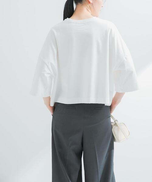 URBAN RESEARCH(アーバンリサーチ)の「ショート丈ハーフスリーブカットソー(Tシャツ/カットソー・レディース・ブラック/オフホワイト/グレー系その他・FREE)」の14枚目の写真
