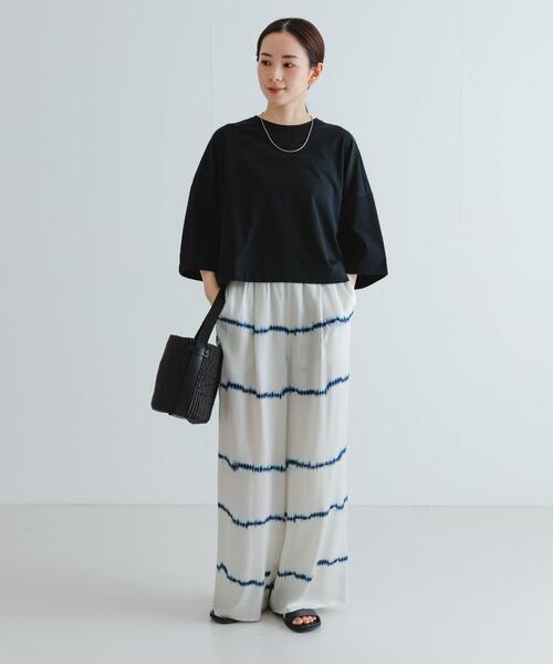 URBAN RESEARCH(アーバンリサーチ)の「ショート丈ハーフスリーブカットソー(Tシャツ/カットソー・レディース・ブラック/オフホワイト/グレー系その他・FREE)」の5枚目の写真
