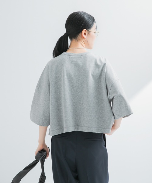 URBAN RESEARCH（アーバンリサーチ）の「ショート丈ハーフスリーブカットソー（Tシャツ/カットソー・レディース・ブラック/オフホワイト/グレー系その他・FREE）」の9枚目の写真