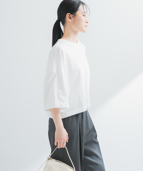 URBAN RESEARCH（アーバンリサーチ）の「ショート丈ハーフスリーブカットソー（Tシャツ/カットソー・レディース・ブラック/オフホワイト/グレー系その他・FREE）」の19枚目の写真