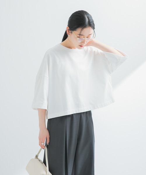 URBAN RESEARCH（アーバンリサーチ）の「ショート丈ハーフスリーブカットソー（Tシャツ/カットソー・レディース・ブラック/オフホワイト/グレー系その他・FREE）」の20枚目の写真