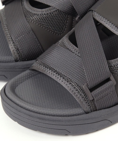 GLOBAL WORK（グローバルワーク）の「エアかるベルトスニーカーサンダル/323165（サンダル・レディース・アイボリー/ブラック/ベージュ/グレー・MEDIUM/SMALL/X-LARGE/LARGE）」の20枚目の写真