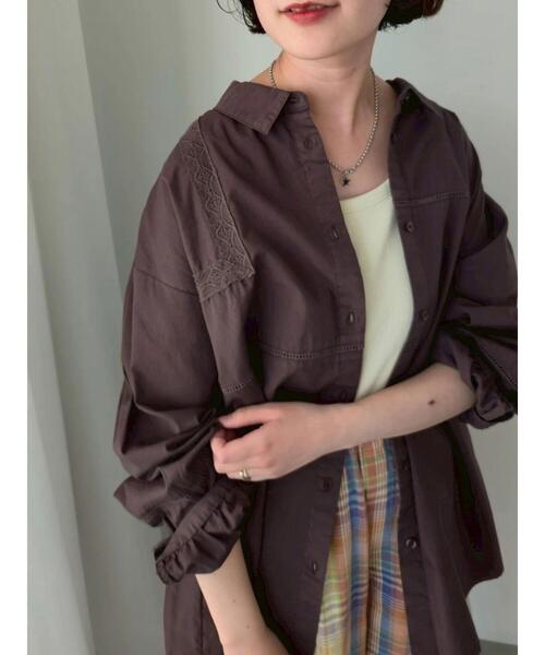 SM2（エスエムツー）の「レースブロッキングシャツ（シャツ/ブラウス・レディース・ブルー/チャコールグレー/ベージュ/ピンク/ブラウン・F）」の3枚目の写真