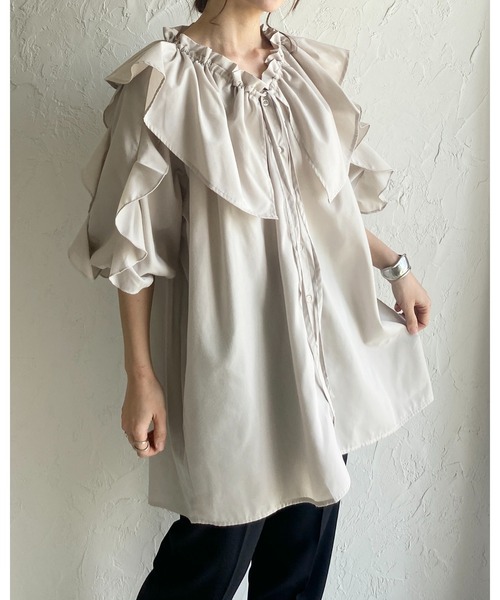 She's Closet(シーズクローゼット)の「ビッグカラーギャザー半袖リボンフリルブラウスチュニック(シャツ/ブラウス・レディース・ブラック/ホワイト/ライトグレー・FREE)」の12枚目の写真
