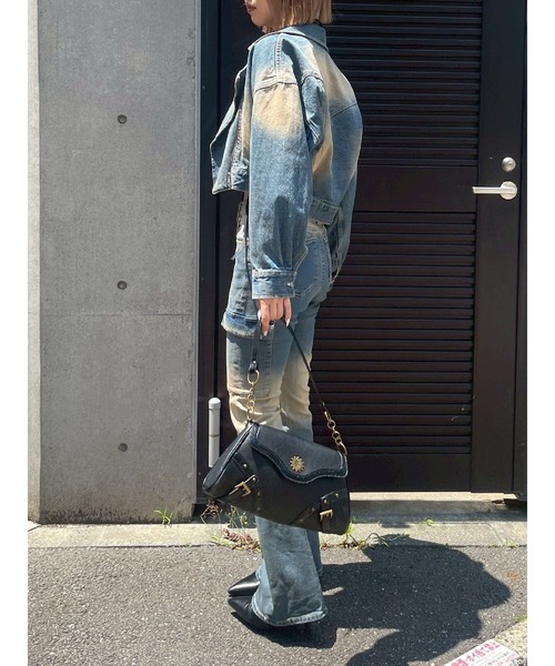 EVRIS(エヴリス)の「グラデーションデニムショートライダース【セットアップ着用可能】(デニムジャケット・レディース・ブラウン/ブルー/インディゴブルー・FREE)」の18枚目の写真