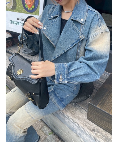 EVRIS(エヴリス)の「グラデーションデニムショートライダース【セットアップ着用可能】(デニムジャケット・レディース・ブラウン/ブルー/インディゴブルー・FREE)」の11枚目の写真