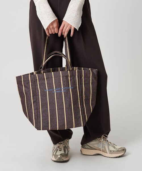 beej（ビージ）の「【別注】＜beej＞ストライプ トートバッグ -2WAY-（トートバッグ・レディース・ベージュ/ダークグレー・FREE）」の7枚目の写真