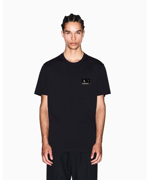 ARMANI EXCHANGE(アルマーニエクスチェンジ)の「【A|X アルマーニ エクスチェンジ】ゴールドロゴ 半袖クルーネックTシャツ/REGULAR(Tシャツ/カットソー・メンズ・ブラック/ブラック系その他・XX-LARGE/X-SMALL/X-LARGE/SMALL/MEDIUM/LARGE)」の2枚目の写真