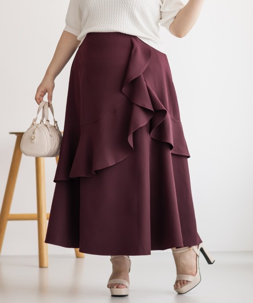 CLETTE(クレット)の「アシンメトリーラッフルスカート(スカート・レディース・ワイン/ブラック/チャコールグレー・LL/3L/4L)」の3枚目の写真