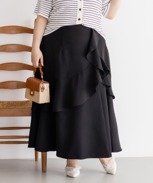 CLETTE(クレット)の「アシンメトリーラッフルスカート(スカート・レディース・ワイン/ブラック/チャコールグレー・LL/3L/4L)」の2枚目の写真