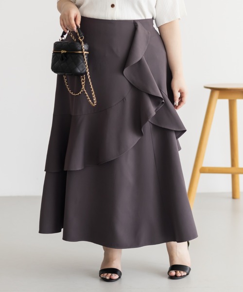 CLETTE(クレット)の「アシンメトリーラッフルスカート(スカート・レディース・ワイン/ブラック/チャコールグレー・LL/3L/4L)」の17枚目の写真
