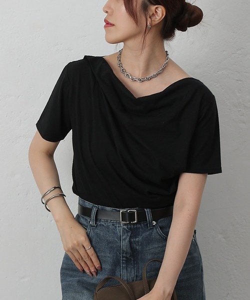 COLONY 2139(コロニートゥーワンスリーナイン)の「2wayショルダードレープTシャツ(Tシャツ/カットソー・レディース・ブラック/サックスブルー/オフホワイト/ブラウン・FREE)」の1枚目の写真