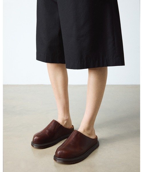 Dr. Martens（ドクターマーチン）の「Dr. Martens/ドクターマーチン SAN ミュール 41615200（その他シューズ・メンズ・ブラウン・UK5/UK10/UK7/UK8/UK9/UK6/UK4/UK11/UK3）」の3枚目の写真