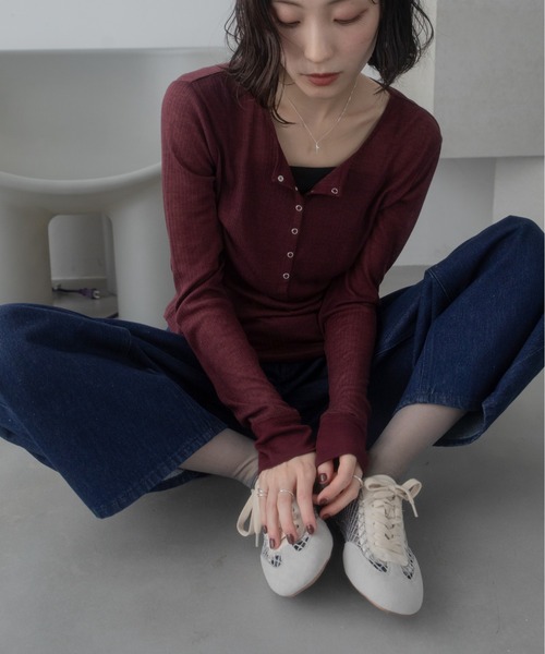 VACANCY（ヴァカンシー）の「メッシュコンビレースアップフラットスニーカー（スニーカー・レディース・アイボリー/ブラック・MEDIUM/LARGE）」の6枚目の写真