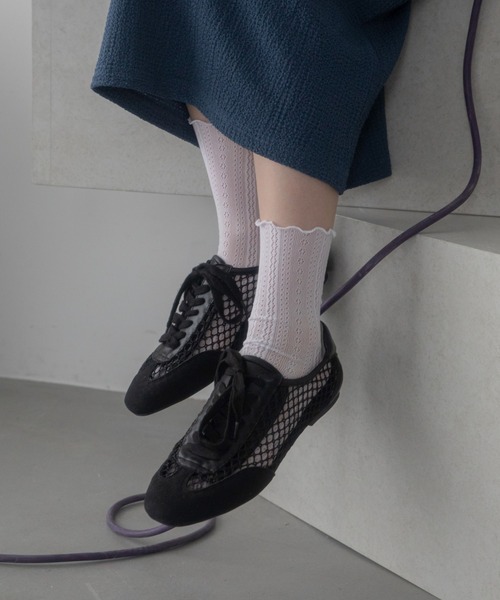 VACANCY（ヴァカンシー）の「メッシュコンビレースアップフラットスニーカー（スニーカー・レディース・アイボリー/ブラック・MEDIUM/LARGE）」の3枚目の写真