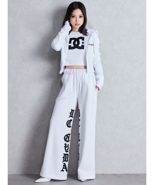 DC(ディーシー)の「GYDA×DC OE LOGOショートスウェットZIP UPパーカー(パーカー・レディース・グリーン/オフホワイト/ブラック・FREE)」の8枚目の写真