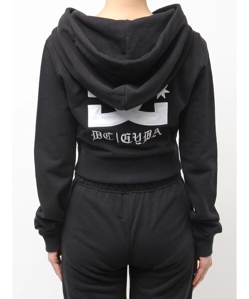 DC(ディーシー)の「GYDA×DC OE LOGOショートスウェットZIP UPパーカー(パーカー・レディース・グリーン/オフホワイト/ブラック・FREE)」の12枚目の写真