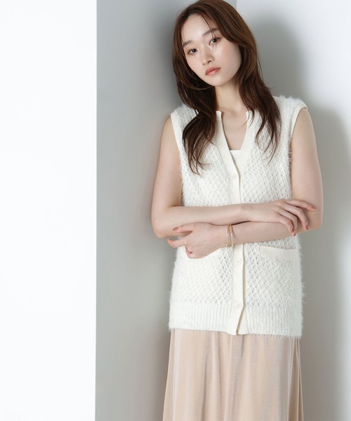 NATURAL BEAUTY BASIC（ナチュラルビューティーベーシック）の「◇フェザーヤーンボクシーベスト（ベスト・レディース・グレー/ブラウン/オフホワイト・FREE）」の19枚目の写真