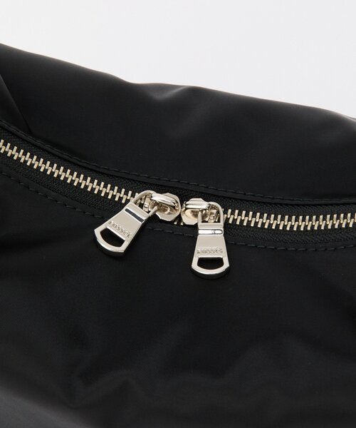 russet（ラシット）の「【再値下げ】ナイロン2WAYミニショルダーバッグ（ショルダーバッグ・レディース・ブラック/ブラック×ブルー/キナリ/グレー・FREE）」の20枚目の写真