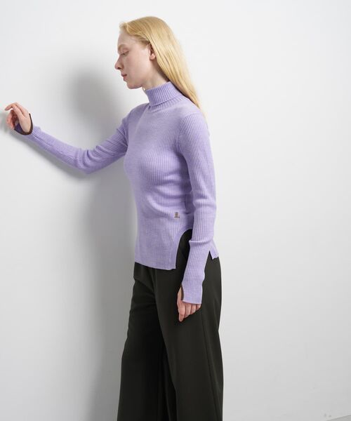 LANVIN en Bleu（ランバンオンブルー）の「カラーポイントリブタートル（ニット/セーター・レディース・オフホワイト/オレンジ/パープル/ボルドー/ブラック・38）」の18枚目の写真