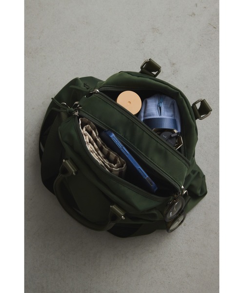 un/neu（アンノイ）の「２WAYアウトポケットナイロンボストンバッグ / 11inch（タブレット、iPad）対応 / 撥水機能付き（ボストンバッグ・レディース・ブラウン/カーキ/ブラック・FREE）」の6枚目の写真