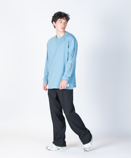 UNDER ARMOUR(アンダーアーマー)の「UAヘビーウエイト ロングスリーブ Tシャツ(ライフスタイル/メンズ)(Tシャツ/カットソー・メンズ・ダークネイビー・M/L/XL/2XL/S/3XL)」の4枚目の写真