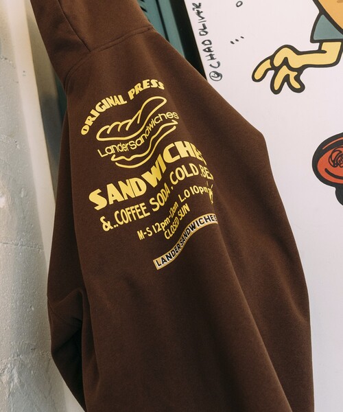 FREAK'S STORE(フリークスストア)の「限定展開 LANDER SANDWICHES×FREAK'S STORE/ランダー 別注 ビッグシルエット バックプリント スウェットパーカー(パーカー・メンズ・ブラック/ブラウン/アッシュグレー/グリーン・X-LARGE/LARGE/MEDIUM/SMALL)」の20枚目の写真