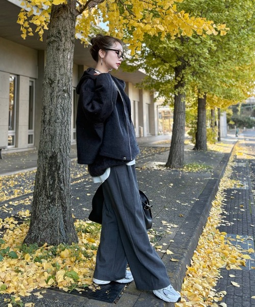 LAULEN（ローレン）の「cocoon zip up hoodie blouson /コクーンジップアップフーディーショートブルゾン（その他アウター・レディース・グレー/チャコールグレー・FREE）」の5枚目の写真