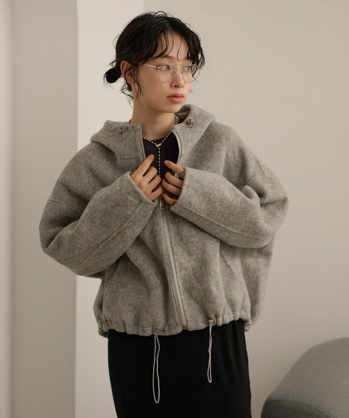 LAULEN（ローレン）の「cocoon zip up hoodie blouson /コクーンジップアップフーディーショートブルゾン（その他アウター・レディース・グレー/チャコールグレー・FREE）」の9枚目の写真