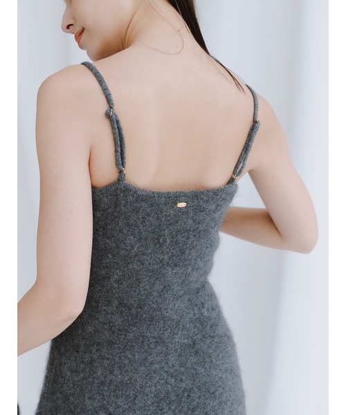 anuans(アニュアンス)の「カシミヤブレンドキャミソールニットワンピース(ワンピース・レディース・ネイビー/グレー/アイボリー・SMALL/MEDIUM)」の6枚目の写真