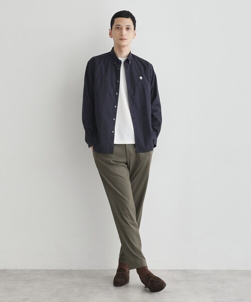 TAKEO KIKUCHI（タケオキクチ）の「【LIMITED】ワンポイント刺繍ボタンダウンシャツ（シャツ/ブラウス・メンズ・ネイビー/ベージュ/モスグリーン/ホワイト/チャコールグレー・01/02/03/04）」の21枚目の写真