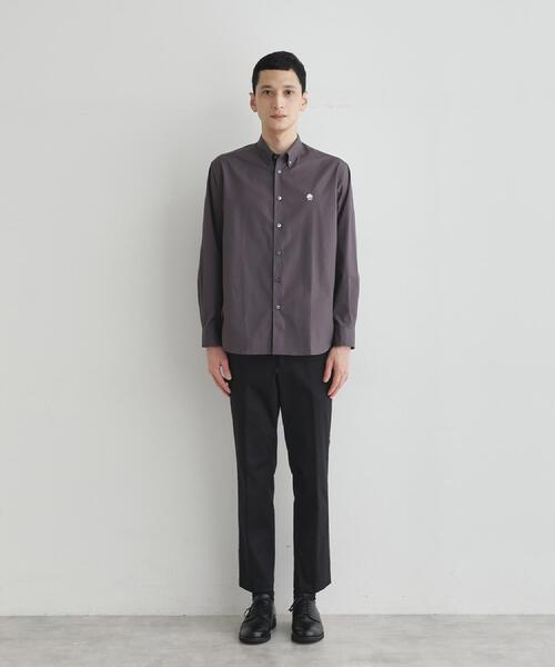 TAKEO KIKUCHI(タケオキクチ)の「【LIMITED】ワンポイント刺繍ボタンダウンシャツ(シャツ/ブラウス・メンズ・ネイビー/ベージュ/モスグリーン/ホワイト/チャコールグレー・01/02/03/04)」の6枚目の写真