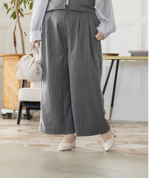 CLETTE（クレット）の「CLETTEオリジナルストライプ柄ワイドパンツ（その他パンツ・レディース・ネイビー/グレー/ブラウン・LL/4L/3L）」の4枚目の写真