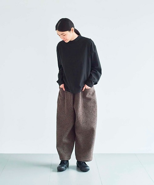 ata(アタ)の「ata pants 3. / 圧縮ウールパンツ(その他パンツ・レディース・ブラウン/ネイビー・MEDIUM)」の21枚目の写真