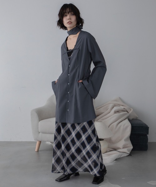 VACANCY(ヴァカンシー)の「フロントベルトワンピースジャケット(ワンピース・レディース・ブラック/グレー・LARGE/MEDIUM)」の4枚目の写真