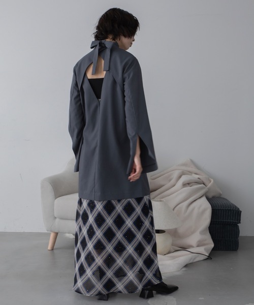 VACANCY(ヴァカンシー)の「フロントベルトワンピースジャケット(ワンピース・レディース・ブラック/グレー・LARGE/MEDIUM)」の3枚目の写真