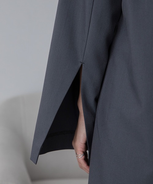VACANCY(ヴァカンシー)の「フロントベルトワンピースジャケット(ワンピース・レディース・ブラック/グレー・LARGE/MEDIUM)」の7枚目の写真