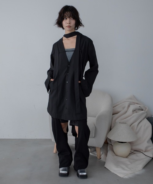 VACANCY(ヴァカンシー)の「フロントベルトワンピースジャケット(ワンピース・レディース・ブラック/グレー・LARGE/MEDIUM)」の18枚目の写真