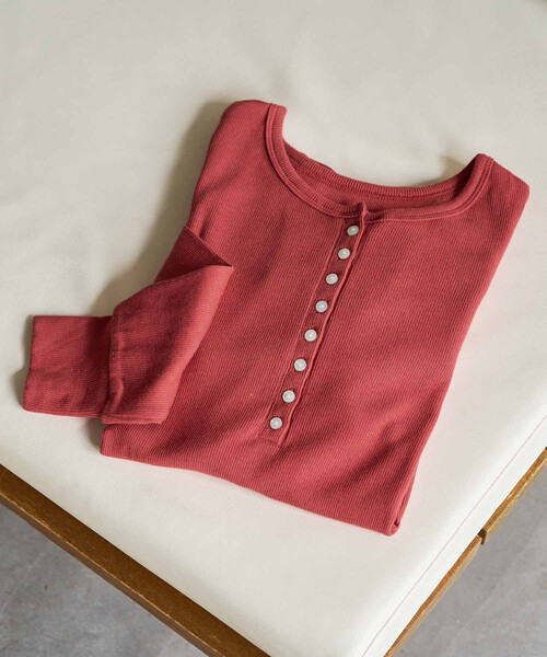 Abercrombie&Fitch ヘンリーネック 赤 古着 ロンt 海外