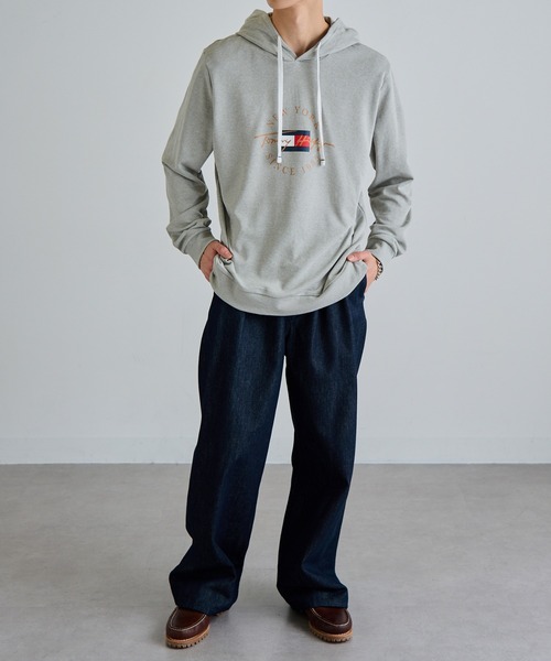 TOMMY HILFIGER(トミーヒルフィガー)の「【TOMMY HILFIGER】ロゴプリント パーカー 09T4502(パーカー・メンズ・ホワイト/ネイビー/グレー・S/M/L/XL)」の7枚目の写真
