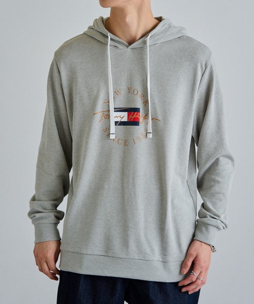 TOMMY HILFIGER(トミーヒルフィガー)の「【TOMMY HILFIGER】ロゴプリント パーカー 09T4502(パーカー・メンズ・ホワイト/ネイビー/グレー・S/M/L/XL)」の4枚目の写真