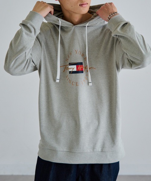 TOMMY HILFIGER(トミーヒルフィガー)の「【TOMMY HILFIGER】ロゴプリント パーカー 09T4502(パーカー・メンズ・ホワイト/ネイビー/グレー・S/M/L/XL)」の6枚目の写真