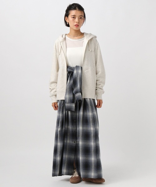 Champion（チャンピオン）の「【Champion(チャンピオン)】別注刺繍スウェットパーカー（パーカー・レディース・ブラック/ダークブラウン/オートミール・FREE）」の6枚目の写真