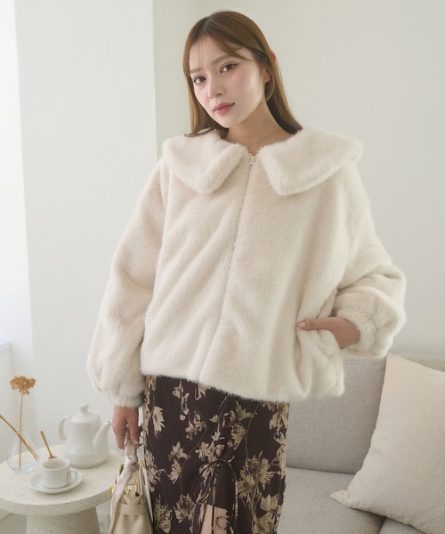 Ambre Neige（アンブルネージュ）の「big collar fake fur blouson / ビッグカラーフェイクファーブルゾン（ブルゾン・レディース・アイボリー/ダークブラウン/モカ・FREE）」の4枚目の写真
