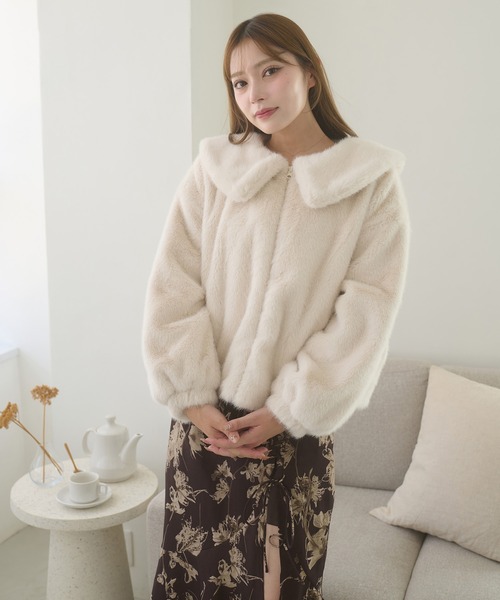 Ambre Neige（アンブルネージュ）の「big collar fake fur blouson / ビッグカラーフェイクファーブルゾン（ブルゾン・レディース・アイボリー/ダークブラウン/モカ・FREE）」の8枚目の写真