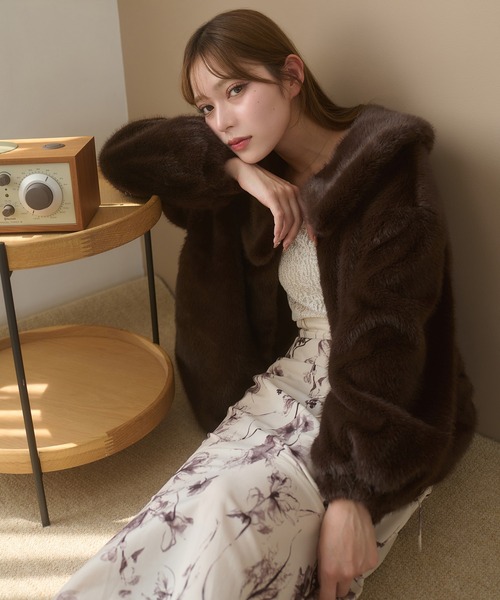 Ambre Neige（アンブルネージュ）の「big collar fake fur blouson / ビッグカラーフェイクファーブルゾン（ブルゾン・レディース・アイボリー/ダークブラウン/モカ・FREE）」の17枚目の写真