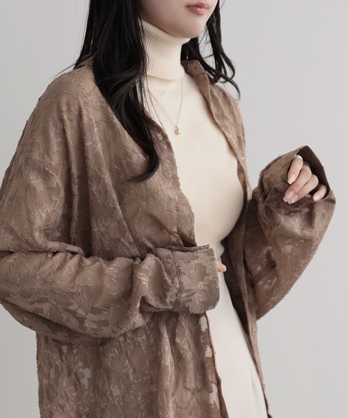 nouvellemoi(ヌーベルモイ)の「ジャガードフラワーシアーシャツ(シャツ/ブラウス・レディース・ブラウン/グレー/ブラック/アイボリー・FREE)」の11枚目の写真