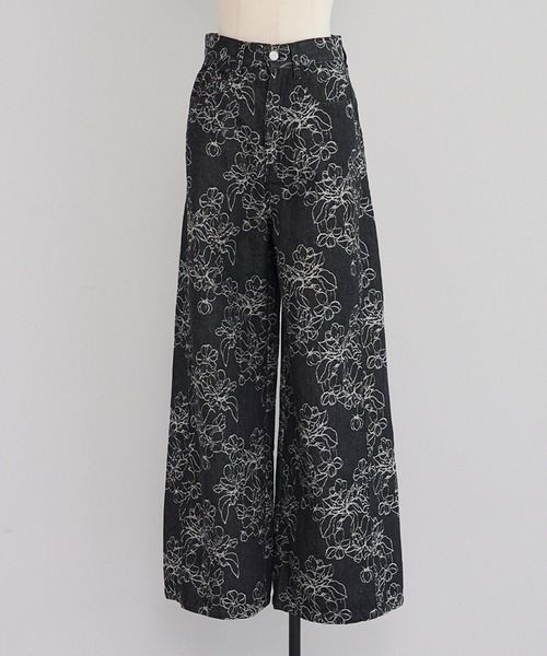 そんそページ　3本目 花柄刺繍パンツ（その他パンツ）｜Bonjour Sagan（ボンジュールサガン