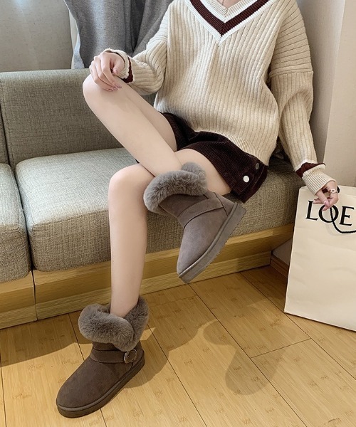 lilful（リルフル）の「ベルト付き フェイクファームートンブーツ（ブーツ・レディース・ブラウン/ブラック/グレー・M/L）」の18枚目の写真